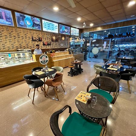 Hotel Grand Darshan فَدودارا المظهر الخارجي الصورة