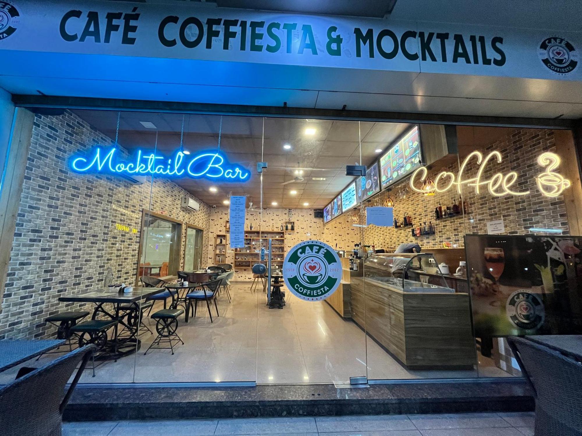 Hotel Grand Darshan فَدودارا المظهر الخارجي الصورة